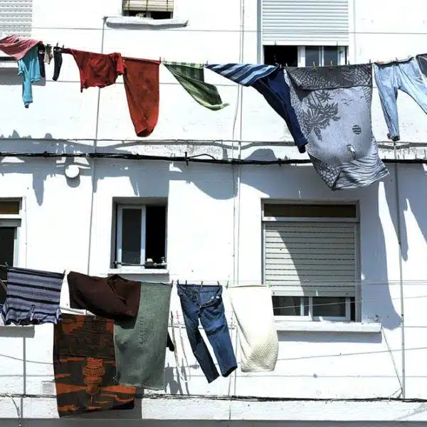 Style d'étendoire pour le linge en espagne