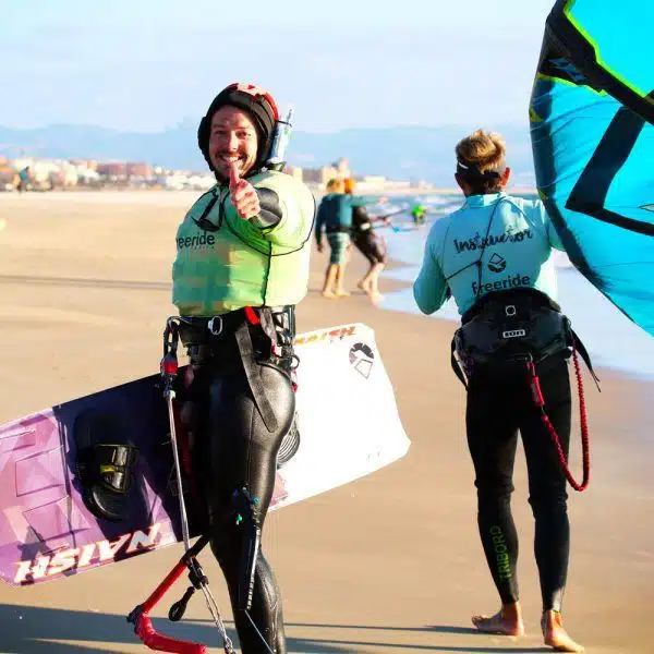 Kite and stay in Tarifa with The kitesurfing school Freeride Tarifa