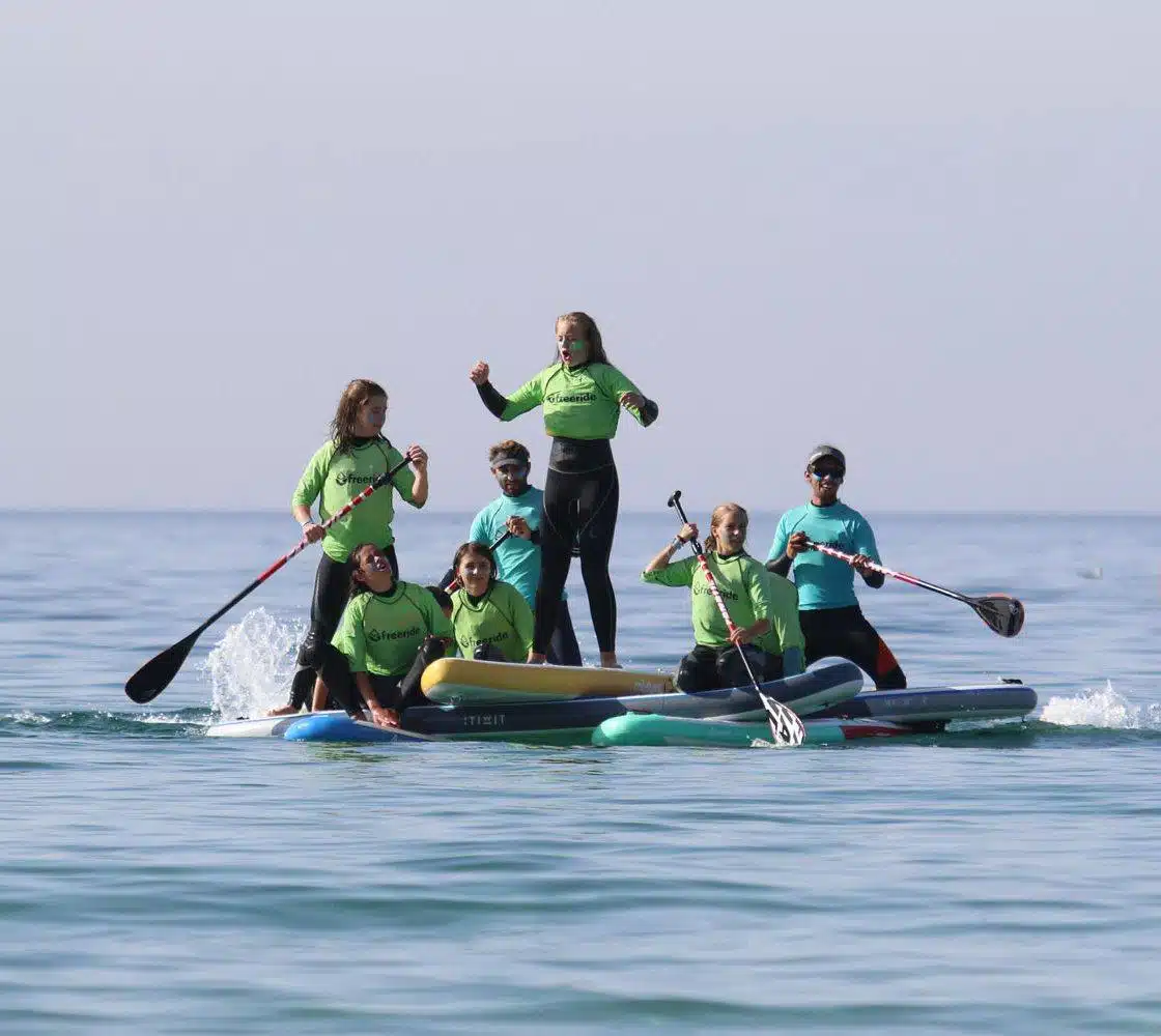 Paddle or SUP, fun to surf the waves with Freeride Tarifa in Spain.