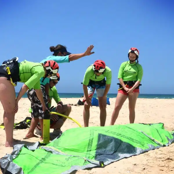 Set up of your kite equipment in kitesurfing for beginners