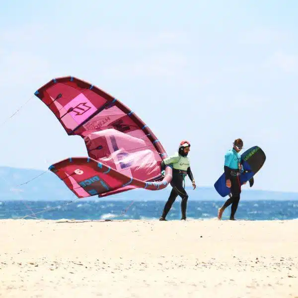 Kitefoil training, cours de foil, apprendre le kitefoil à Tarifa, learn how to kitefoil