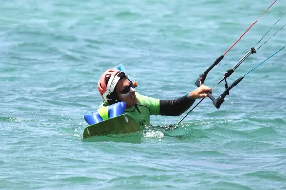 Body Drag stage leatrn how to master the kite in the water