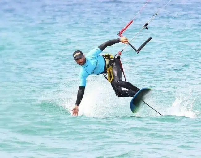 The masterclass, level up your knowledge about kitefoiling in Tarifa